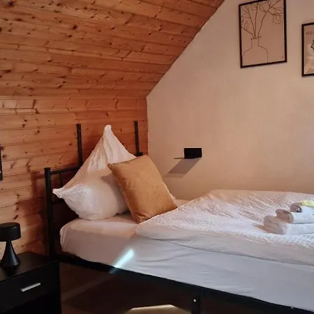 M B Homes Schlatt Fewo2 *